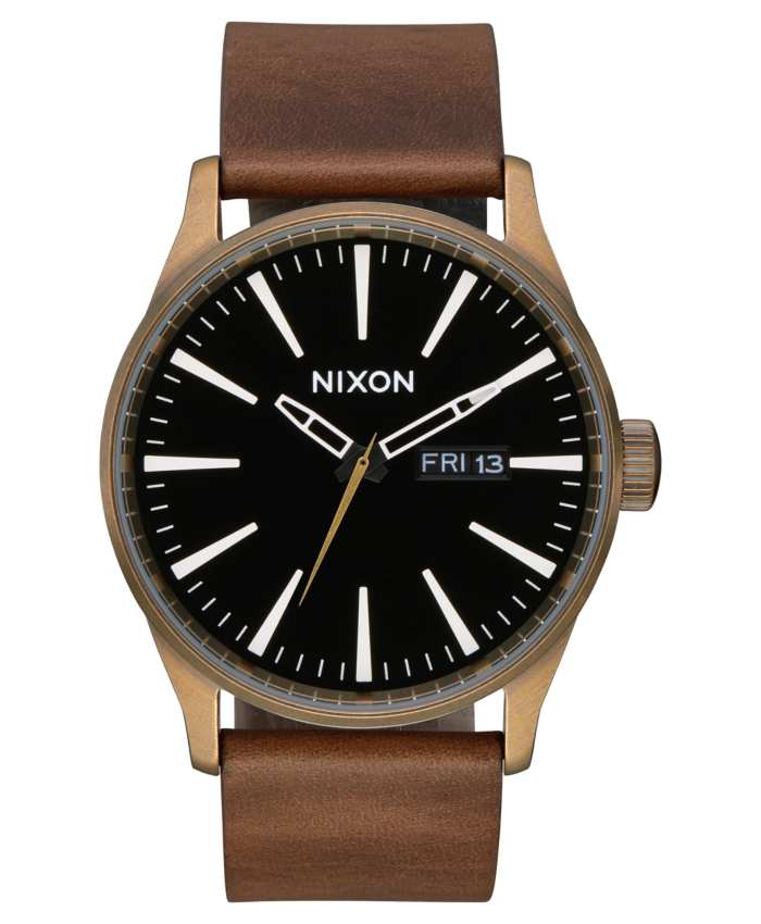 Montre nixon deals